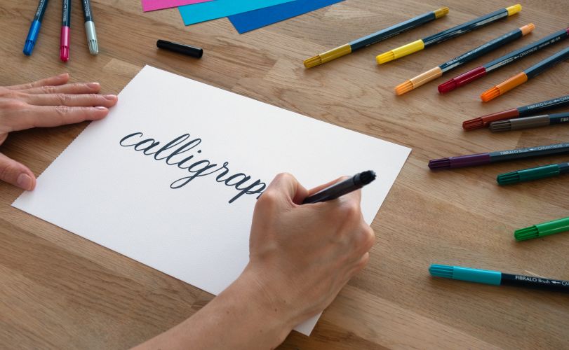 Apprendre la calligraphie anglaise : le choix des outils - La