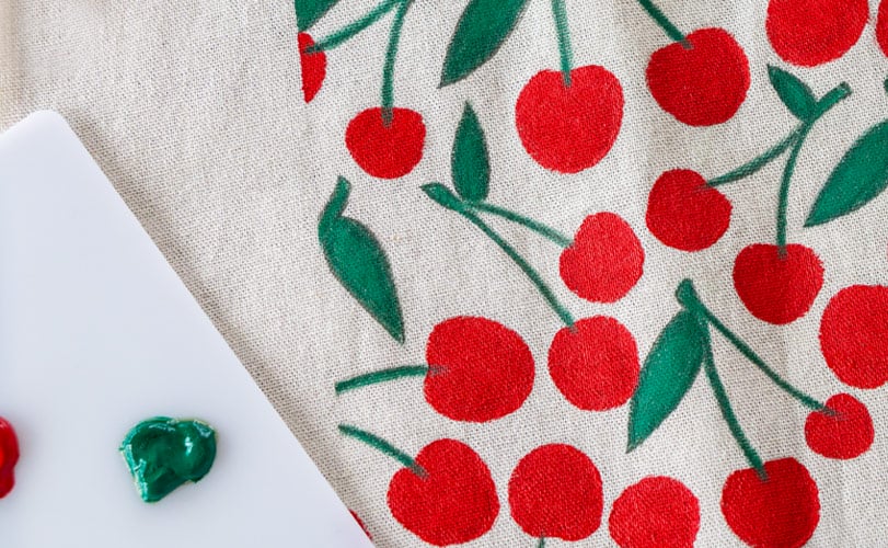 Guide comment peindre sur du tissu ? Caran d'Ache — free download