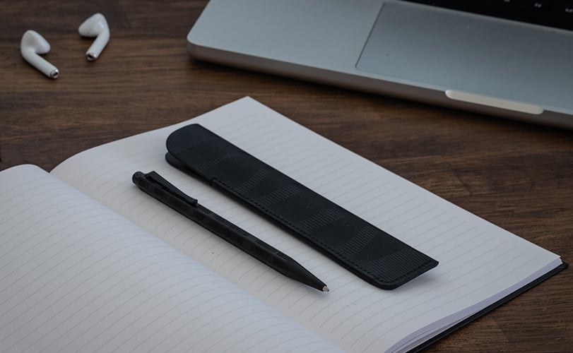 ブラック エディション：黒の力強さを讃えるコレクション