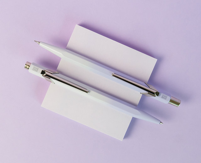 【希少】Caran d'Ache カランダッシュ　木箱 CARAN d'ACHE カランダッシュ ネオカラー2 84色木箱セット 7500