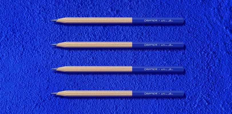 カランダッシュ＋クライン・ブルー： 深淵なるブルーの世界へ。