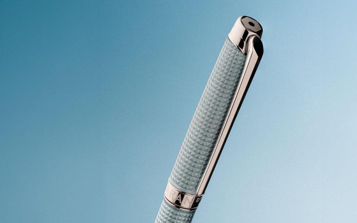 Ballpoint Pen Léman™ Alpine Frost | Caran d'Ache US